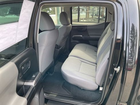 Used 2019 Toyota Tacoma SR5 AWD/4WD image 35