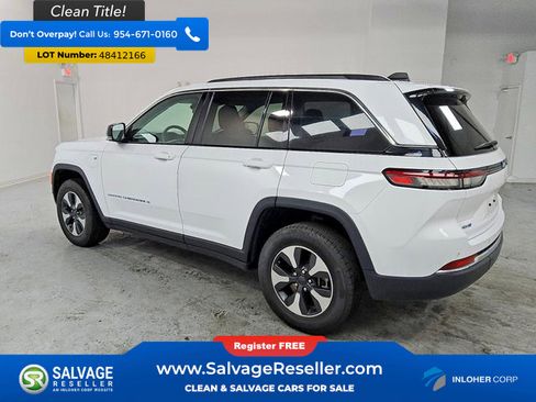 Used 2023 Jeep Grand Cherokee 4WD 4xe image 3