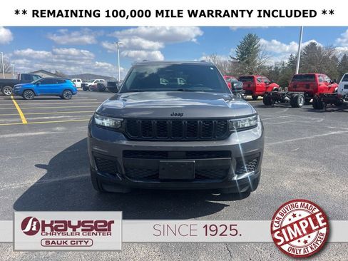 Certified 2021 Jeep Grand Cherokee L Laredo image 3