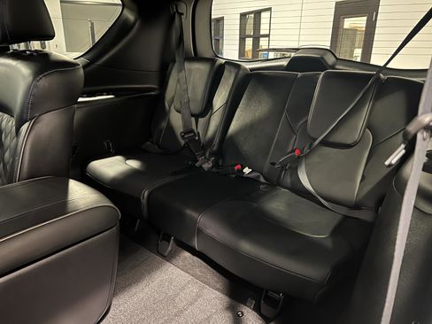 Used 2024 INFINITI QX80 Sensory image 35