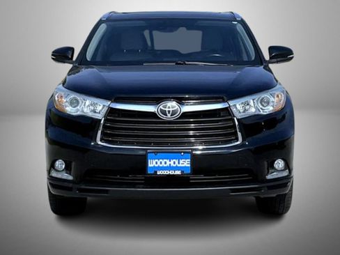 Used 2014 Toyota Highlander Limited Platinum AWD/4WD image 2