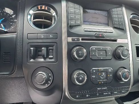 Used 2017 Ford Expedition XL w/ Equipment Group 101A AWD/4WD image 22