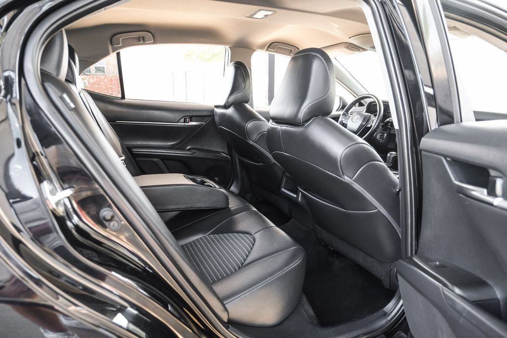 Used 2023 Toyota Camry SE FWD image 32