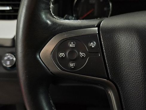 Used 2015 Chevrolet Suburban LT AWD/4WD image 11