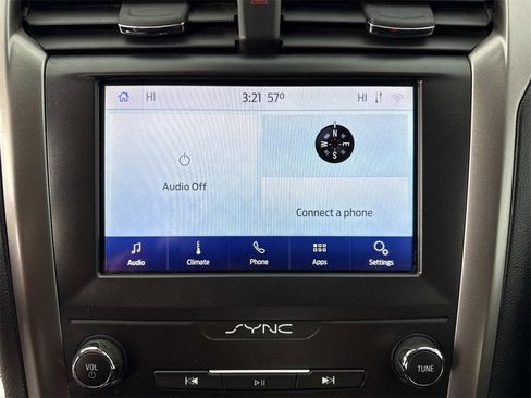 Used 2020 Ford Fusion SE image 17