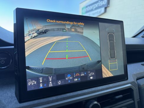 Used 2024 Toyota Tacoma Trailhunter image 25