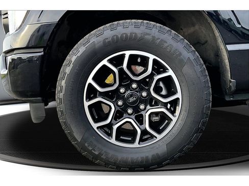 Used 2022 Ford F150 XLT w/ Equipment Group 302A High image 10