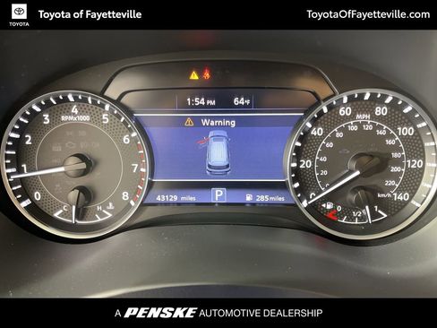 Used 2023 Nissan Armada SL w/ Captain's Chairs Package image 39