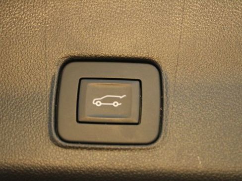 Used 2025 Chevrolet TrailBlazer ACTIV w/ Convenience Package AWD/4WD image 16