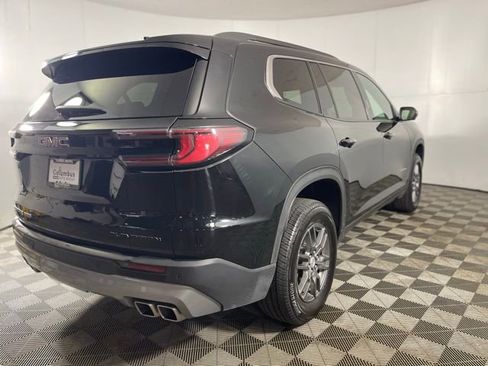 Used 2025 GMC Acadia Elevation image 5