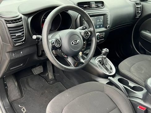 Used 2018 Kia Soul w/ Convenience Package image 16