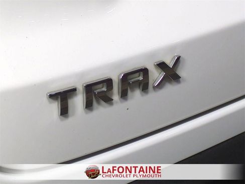 Certified 2025 Chevrolet Trax LT w/ Driver Confidence Package image 29