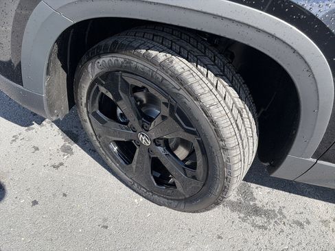 New 2026 Volkswagen Taos SEL AWD/4WD image 8