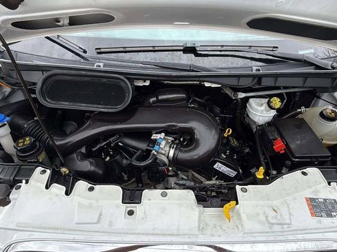 Used 2019 Ford Transit 250 image 18
