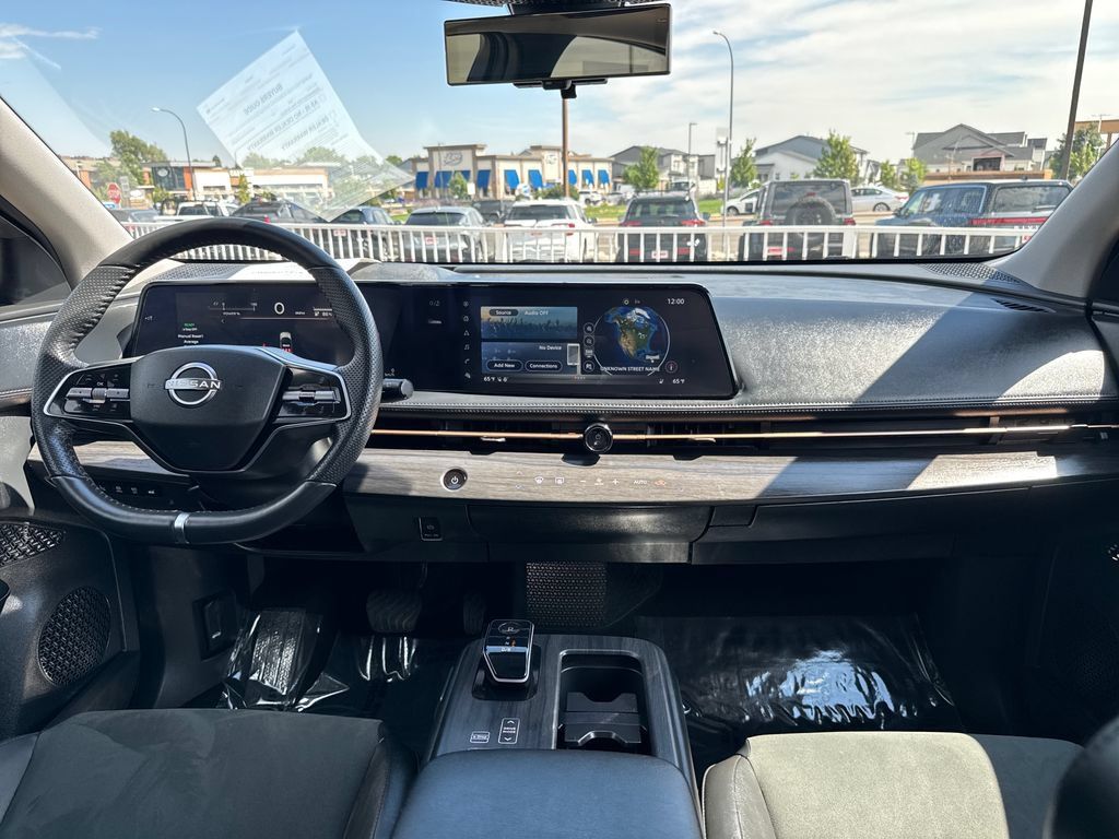 Used 2024 Nissan Ariya AWD image 12