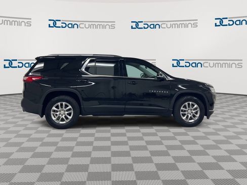 Used 2018 Chevrolet Traverse LT FWD image 9