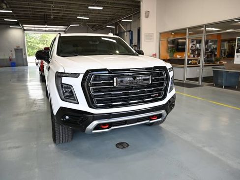 New 2026 GMC Yukon XL AT4 w/ AT4 Premium Plus Package AWD/4WD image 3
