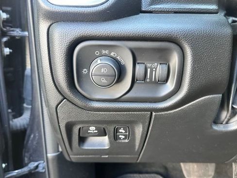 Used 2023 RAM 1500 Laramie AWD/4WD image 15