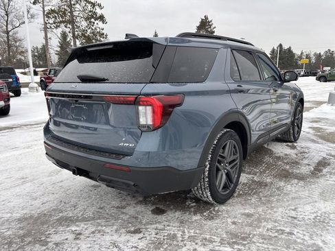 New 2026 Ford Explorer ST-Line w/ ST-Line Street Pack image 3