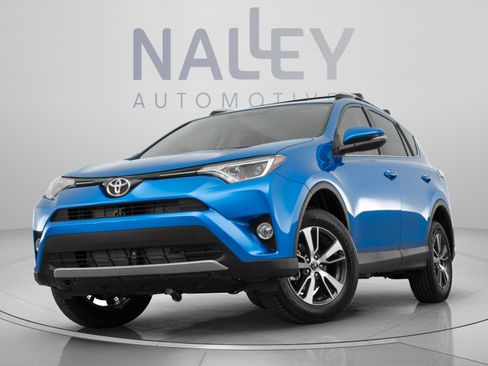 Used 2018 Toyota RAV4 XLE FWD image 5