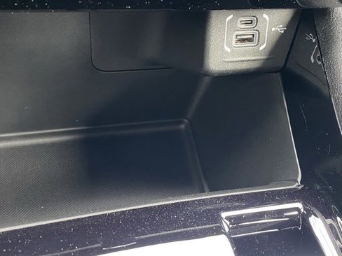 New 2026 Jeep Compass Limited image 22