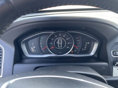 Used 2017 Volvo XC60 T5 Inscription FWD image 29