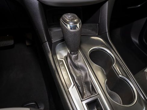 Used 2018 Chevrolet Equinox LS image 14