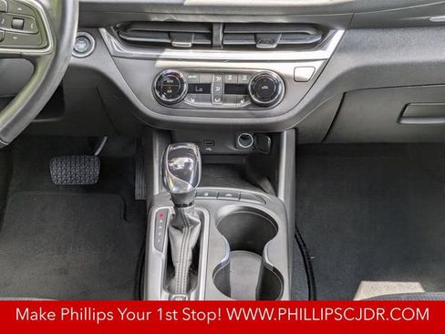 Used 2024 Buick Envista Sport Touring w/ Convenience I Package FWD image 18