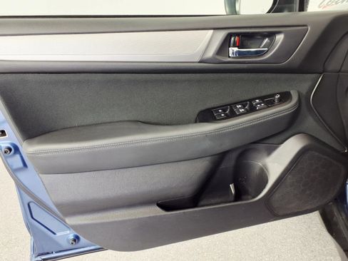 Used 2019 Subaru Outback 2.5i Premium image 25