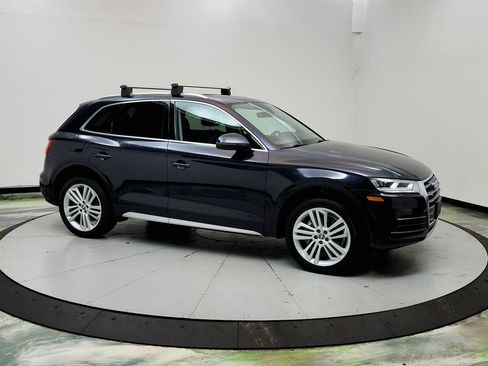 Used 2020 Audi Q5 2.0T Premium Plus w/ Premium Plus Package AWD/4WD image 3