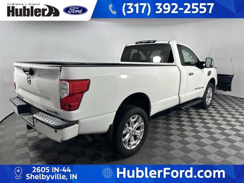Used 2017 Nissan Titan SV AWD/4WD image 8