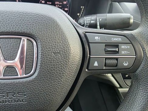 Certified 2024 Honda Accord EX image 28