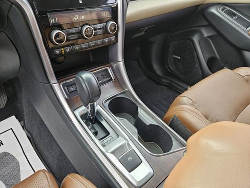 Used 2019 Subaru Ascent Touring w/ Popular Package #3 image 24