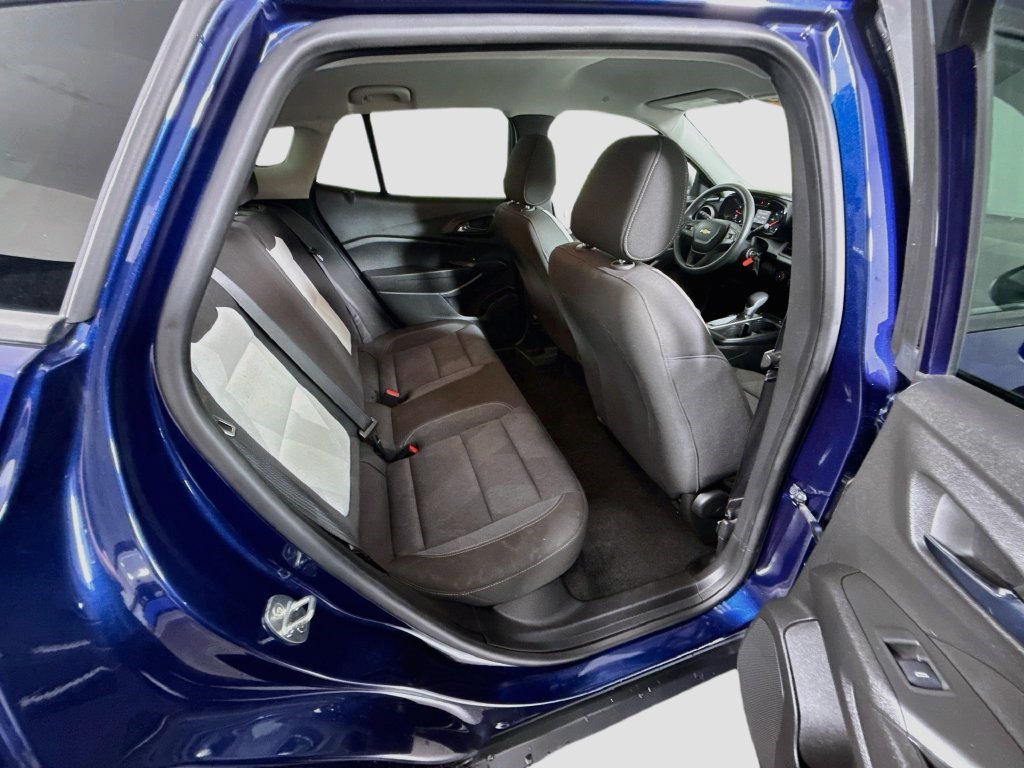 Used 2024 Chevrolet Trax LS w/ Driver Confidence Package FWD image 25