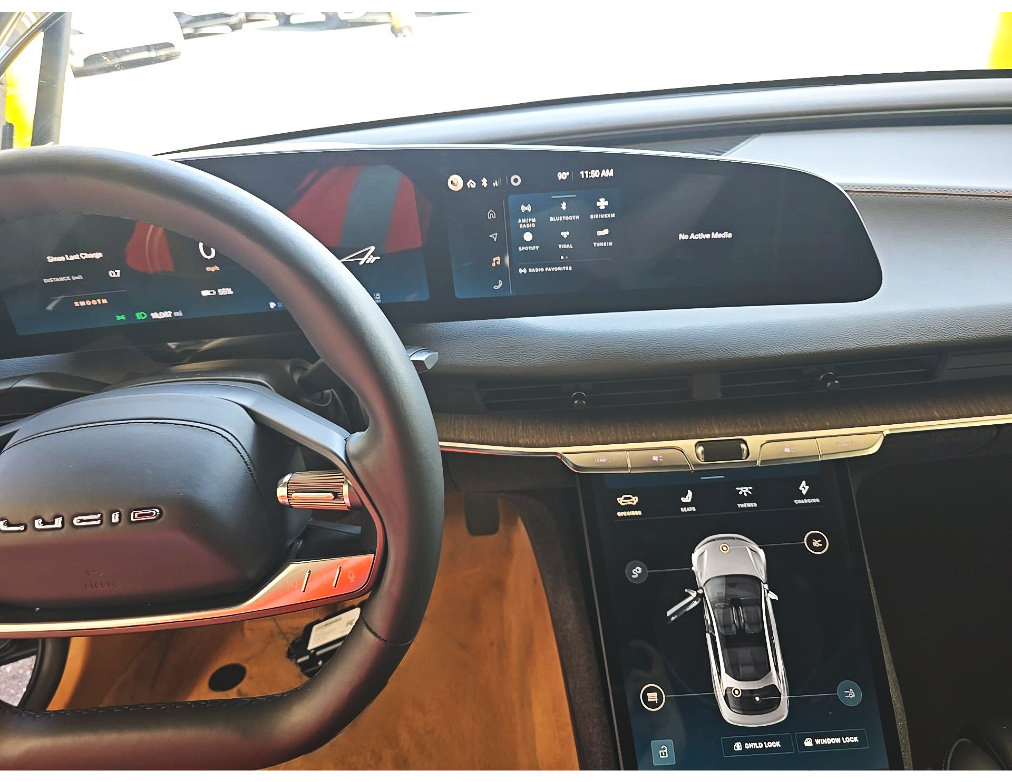 Used 2023 Lucid Air Touring AWD/4WD image 11