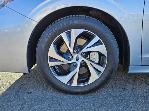 Used 2025 Subaru Legacy Premium image 14