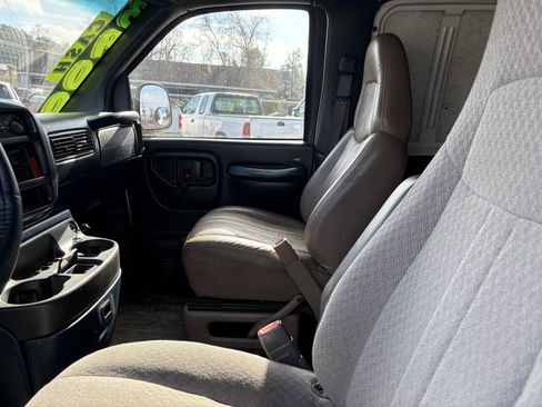 Used 2000 GMC Savana 2500 G2500 3dr Cargo Van image 5