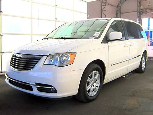 Used 2012 Chrysler Town & Country Touring w/ Entertainment Group #1 image 15