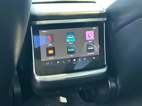 Used 2022 Tesla Model S Standard Range AWD/4WD image 26