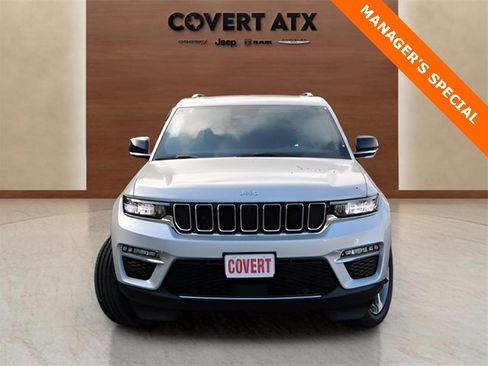 New 2025 Jeep Grand Cherokee Limited w/ Luxury Tech Group II image 8