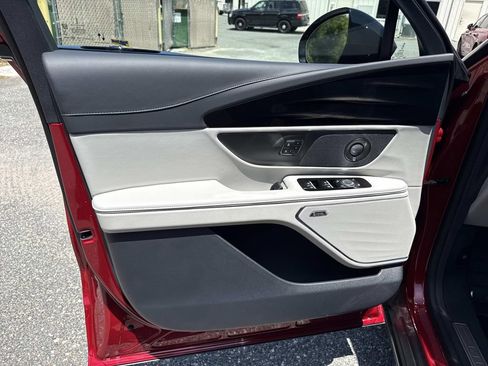 New 2026 Lincoln Nautilus Premier w/ Equipment Group 102A AWD/4WD image 17