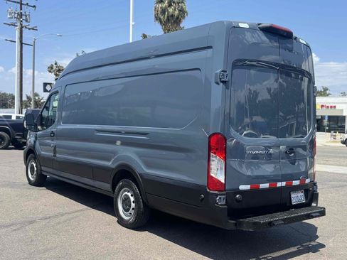 Used 2020 Ford Transit 250 148 High Roof Extended RWD image 4