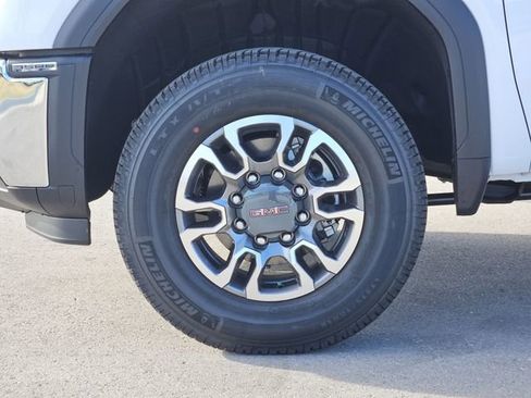 New 2026 GMC Sierra 3500 SLE w/ SLE Value Package image 9