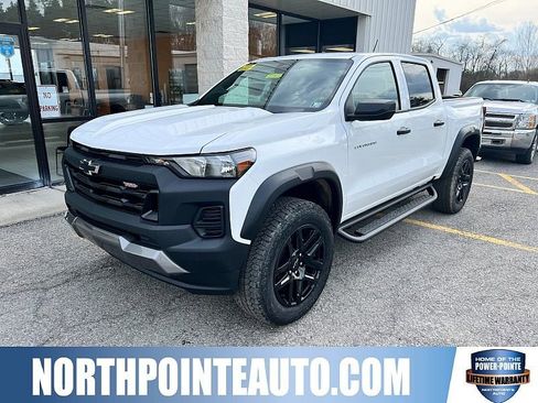 Used 2024 Chevrolet Colorado Trail Boss AWD/4WD image 1