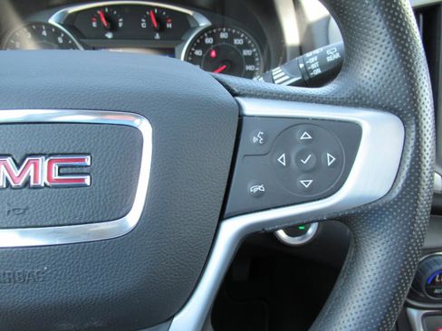 Used 2023 GMC Terrain SLE w/ Driver Convenience Package FWD image 22