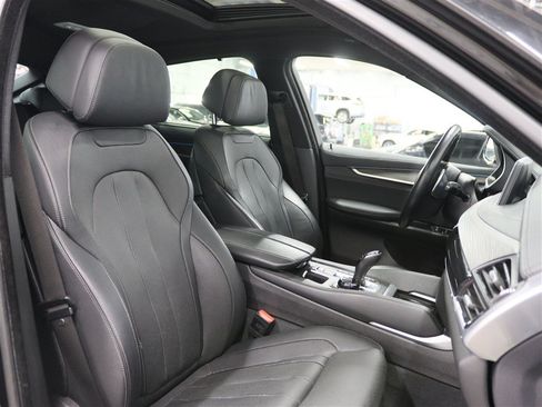 Used 2019 BMW X6 xDrive35i w/ Executive Package AWD/4WD image 27