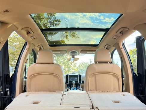 Used 2012 Porsche Cayenne image 43