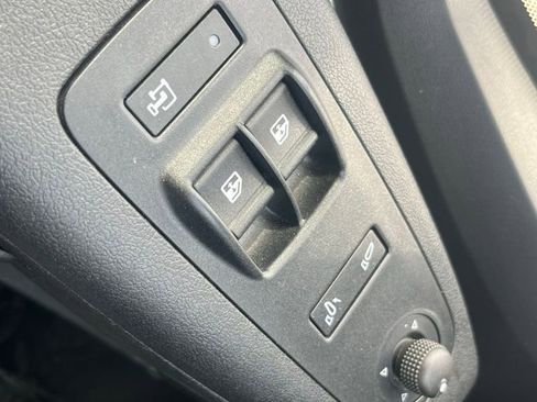 Used 2024 RAM ProMaster 2500 w/ Safety Group image 21