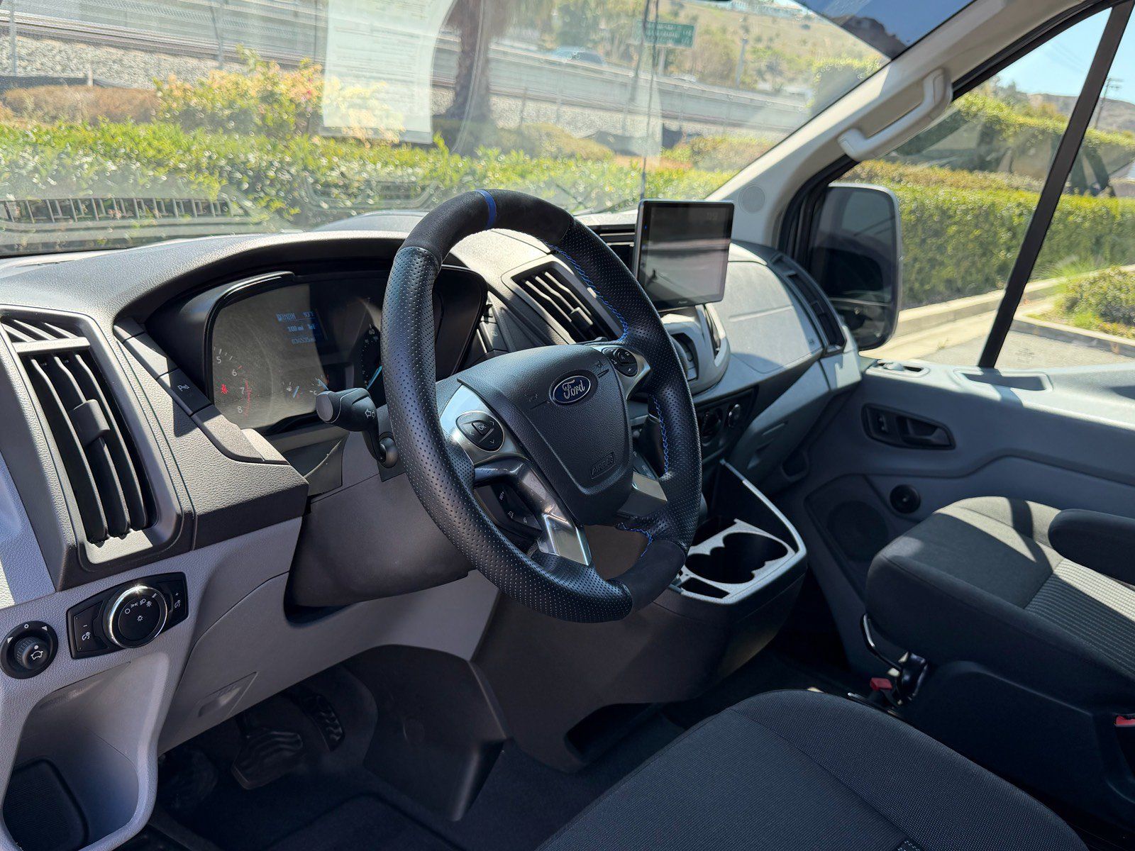 Used 2015 Ford Transit 350 XLT RWD image 29