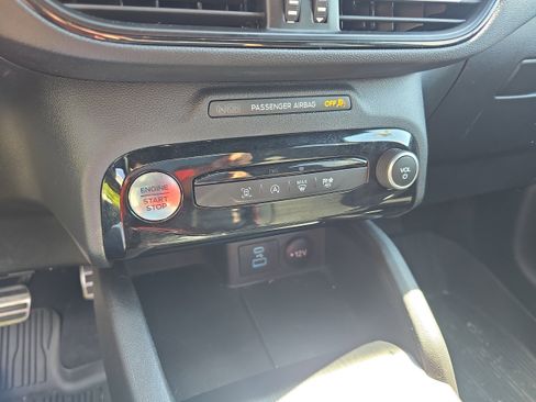 Used 2023 Ford Escape ST-Line w/ Tech Pack #1 AWD/4WD image 13
